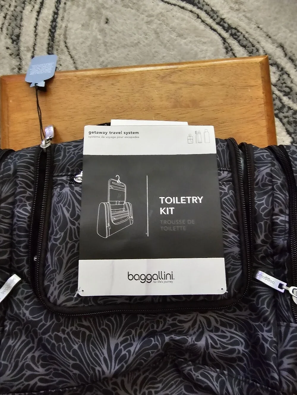 Baggallini Hanging Toiletry Bag Cosmetic Travel Kit Midnight Blossom Unisex NEW